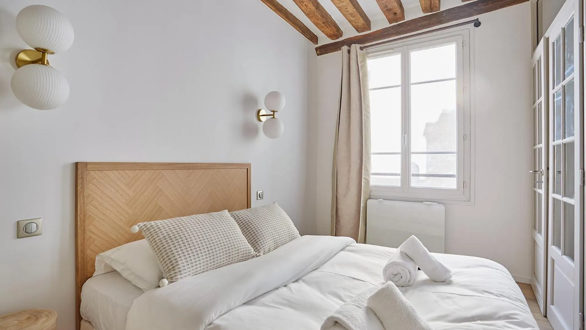 Eiffel Tower Apartment/Invalide By Studioprestige Paris France
