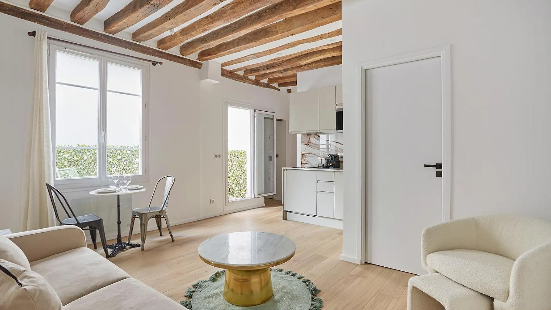 Eiffel Tower Apartment/Invalide By Studioprestige Paris 0*,  France